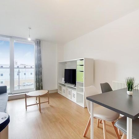 Free Parking - Two Bed Apartment By London Docklands Eksteriør billede