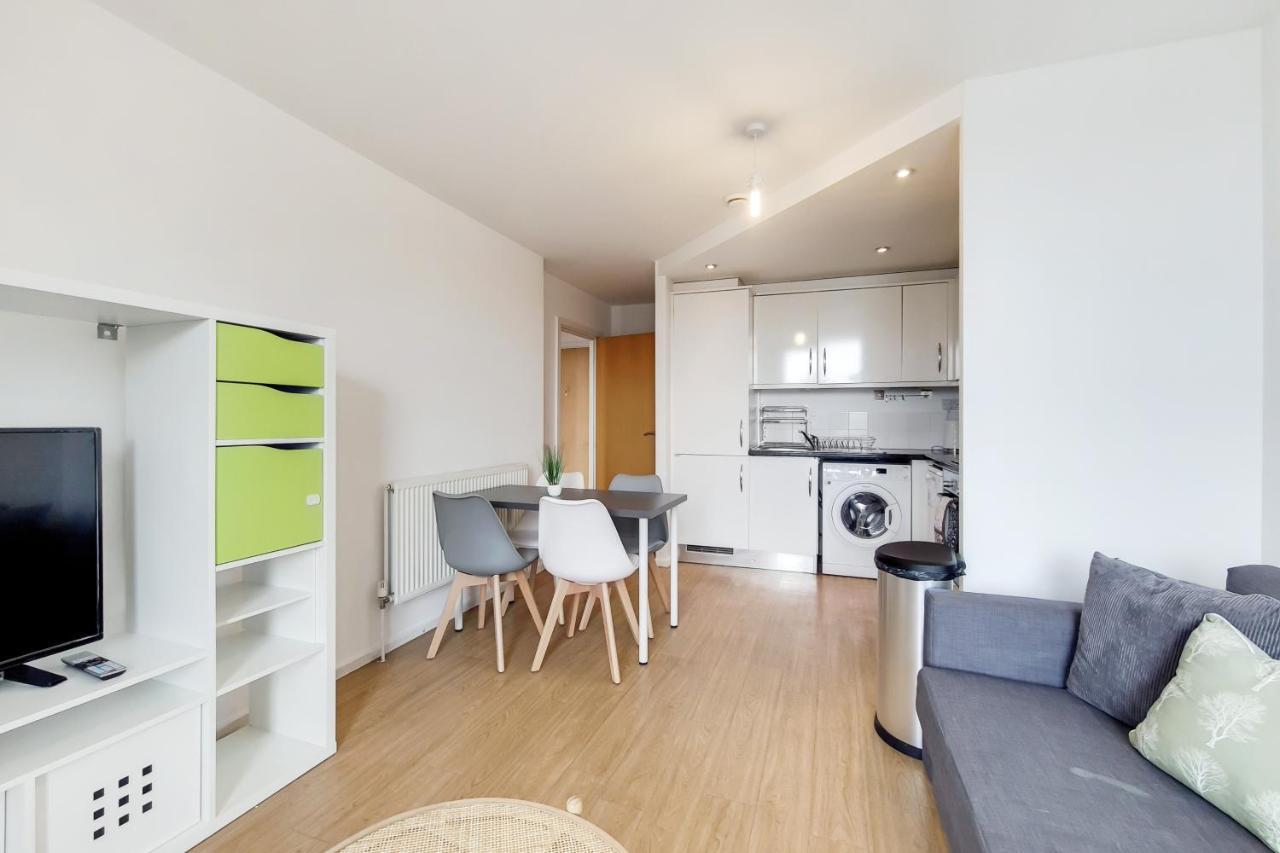 Free Parking - Two Bed Apartment By London Docklands Eksteriør billede